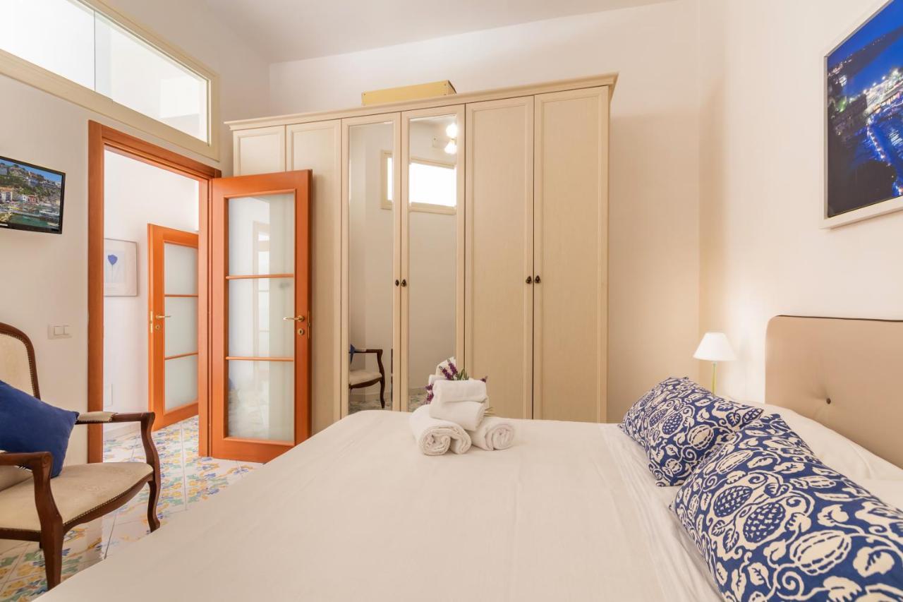 Comfy Apt 4 Sleeps Right In The Centre Sorrent Exterior foto