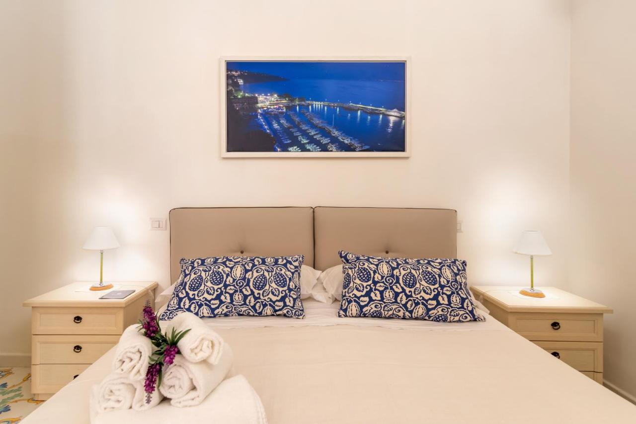 Comfy Apt 4 Sleeps Right In The Centre Sorrent Exterior foto